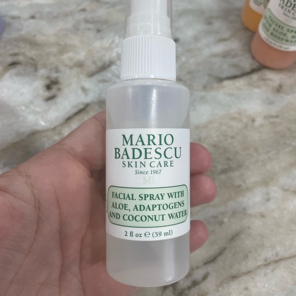 Mario Badescu Aloe and Rosewater Facial Spray - Picture 4 of 7